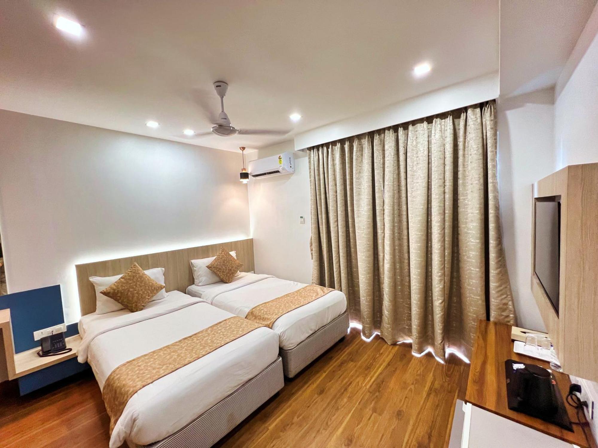White House By Maxxvalue Service Apartments Bandra มุมไบ ภายนอก รูปภาพ