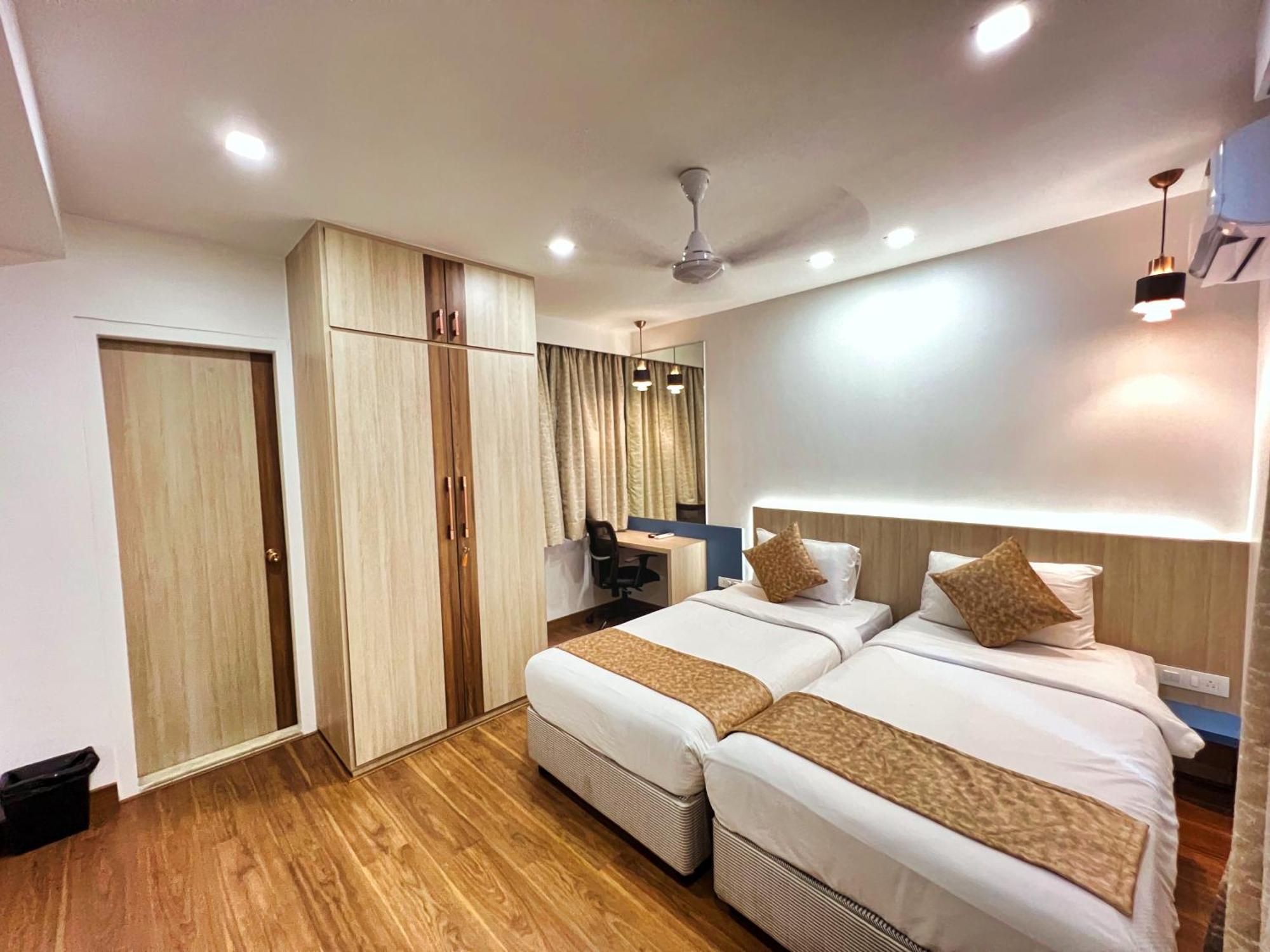 White House By Maxxvalue Service Apartments Bandra มุมไบ ภายนอก รูปภาพ