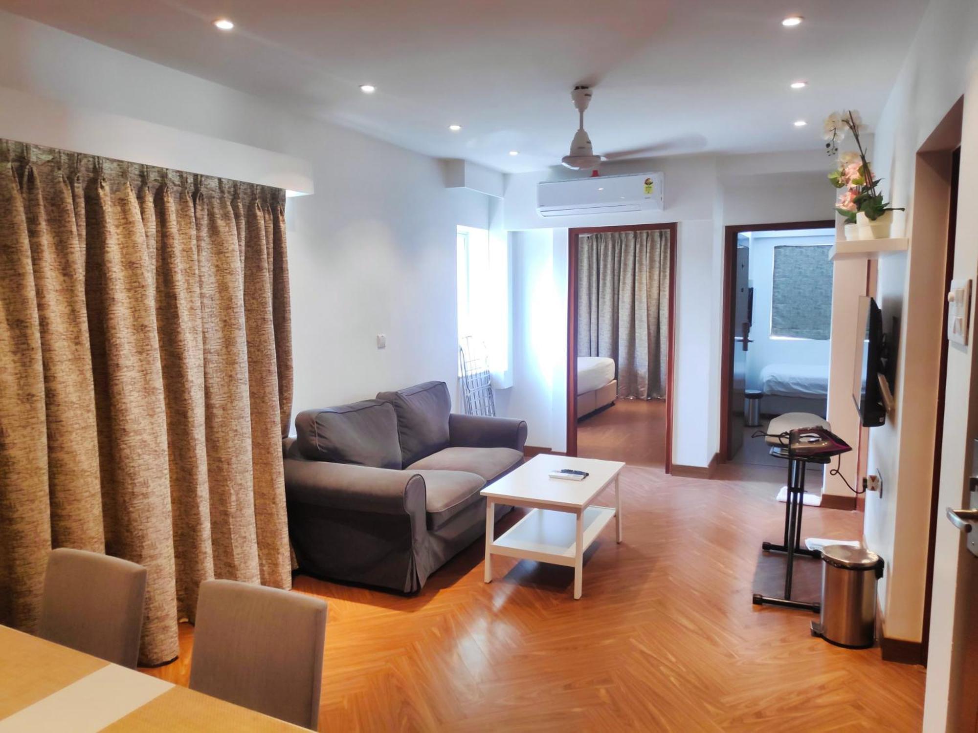 White House By Maxxvalue Service Apartments Bandra มุมไบ ภายนอก รูปภาพ
