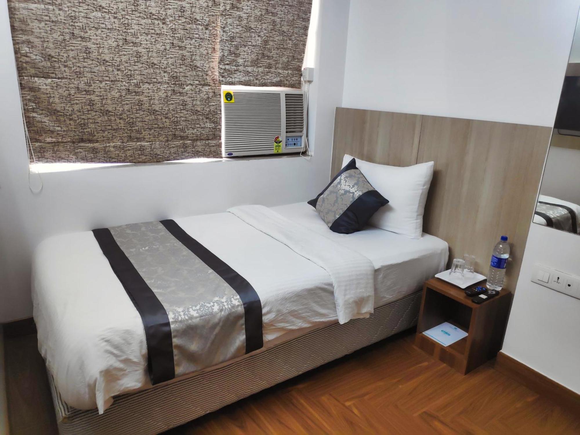 White House By Maxxvalue Service Apartments Bandra มุมไบ ภายนอก รูปภาพ